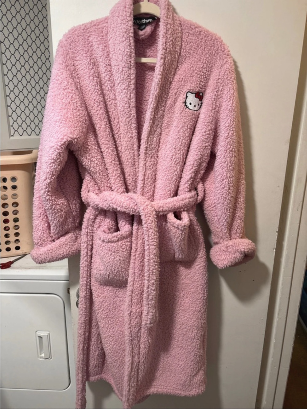 Sanrio Hello Kitty Northwest Pink Plush Furry Robe o/s